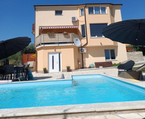 Family friendly apartments with a swimming pool Kastel, Central Istria - Sredisnja Istra - 21309
